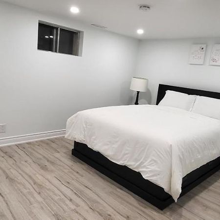 Queen Bedroom With Private Washroom Near 401, 404, Dvp, Markham, North York, Free Parking Τορόντο Εξωτερικό φωτογραφία