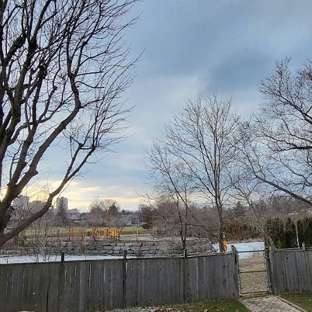 Queen Bedroom With Private Washroom Near 401, 404, Dvp, Markham, North York, Free Parking Τορόντο Εξωτερικό φωτογραφία