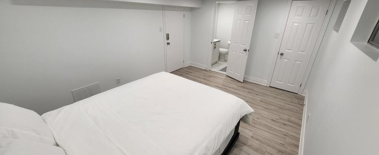 Queen Bedroom With Private Washroom Near 401, 404, Dvp, Markham, North York, Free Parking Τορόντο Εξωτερικό φωτογραφία