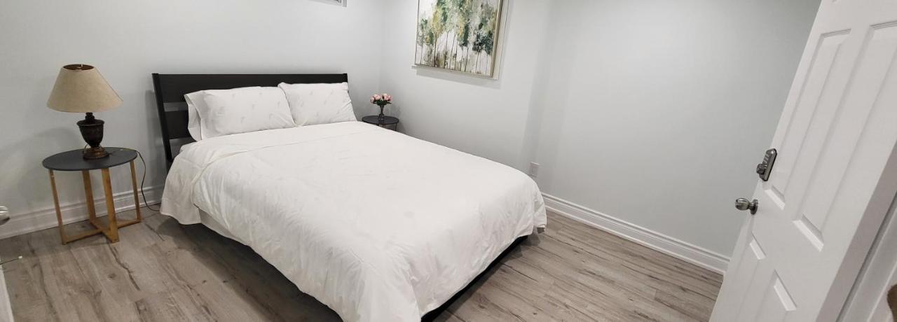 Queen Bedroom With Private Washroom Near 401, 404, Dvp, Markham, North York, Free Parking Τορόντο Εξωτερικό φωτογραφία